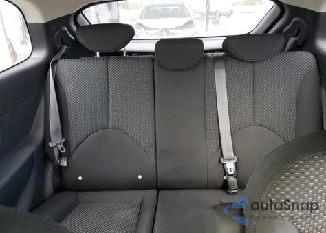 2008 Hyundai Accent Gs z USA, uszkodzony, nr VIN KMHCM36C68U065892